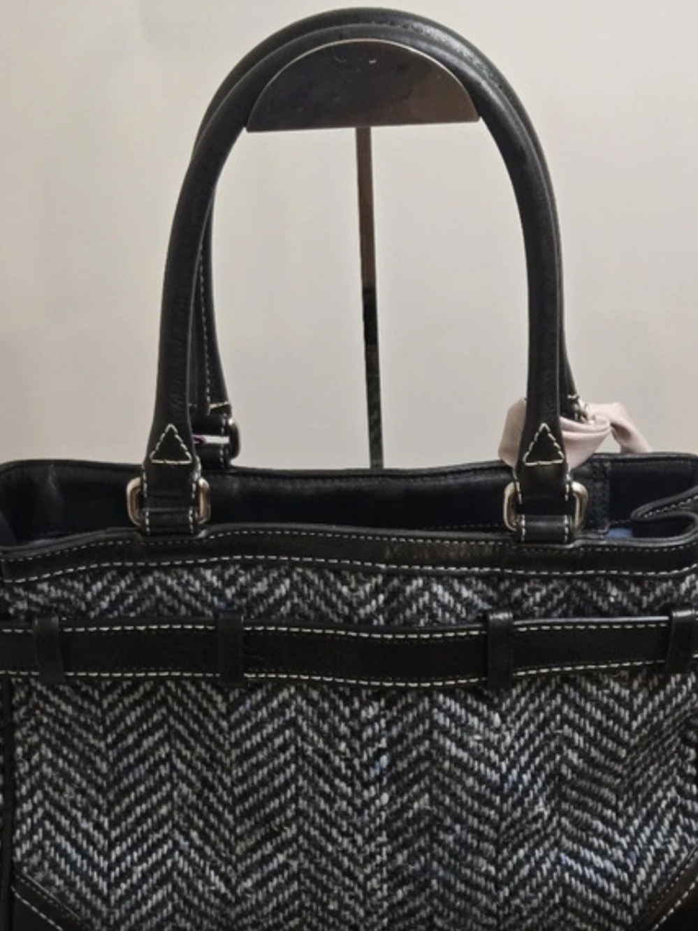 Coach Purse - Picture 3 of 8